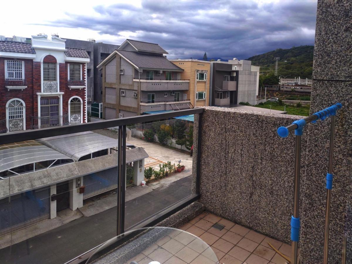 Railway Traveler B&B Taitung المظهر الخارجي الصورة